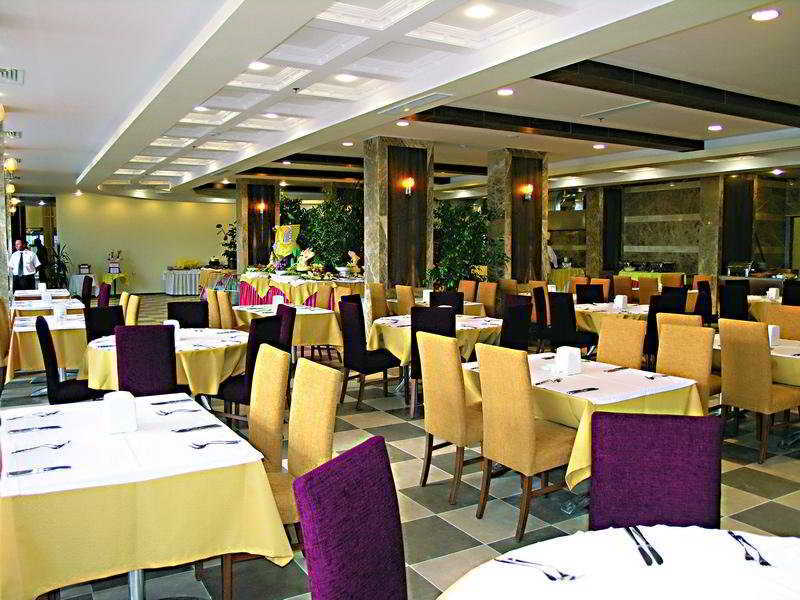 Seher Kumkoy Star Resort And Spa Side Exterior photo